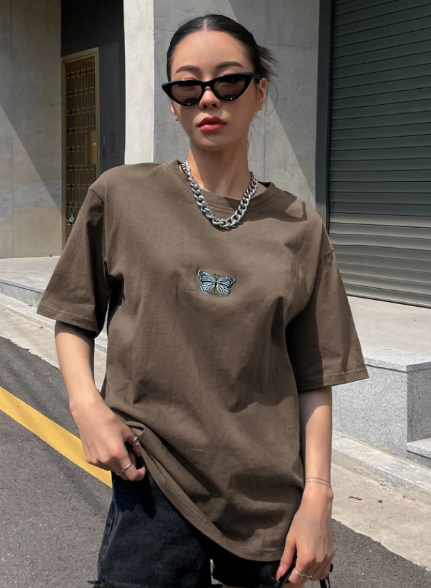 Brown Bear Butterfly Embroidery Drop Shoulder Tee